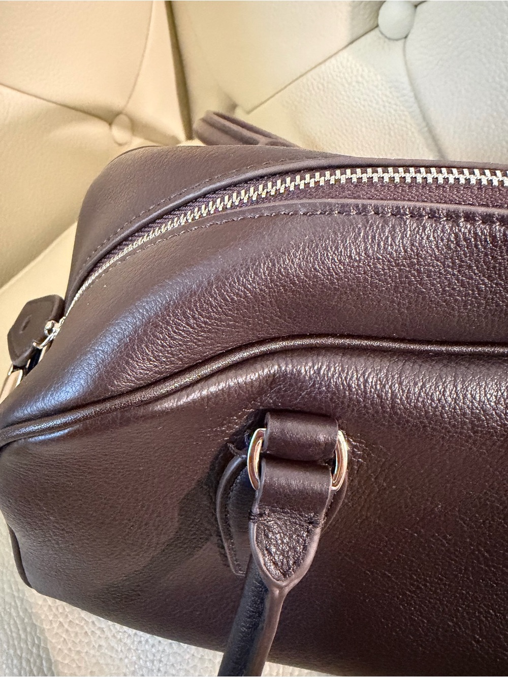 Genuine calfskin Leather handbag like new - Picture 11 of 15